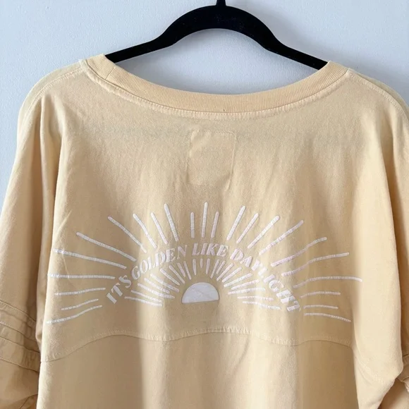 Taylor Swift Golden Like Daylight Spirit Jersey Long-Sleeve Top Graphic Rare - Picture 4 of 5